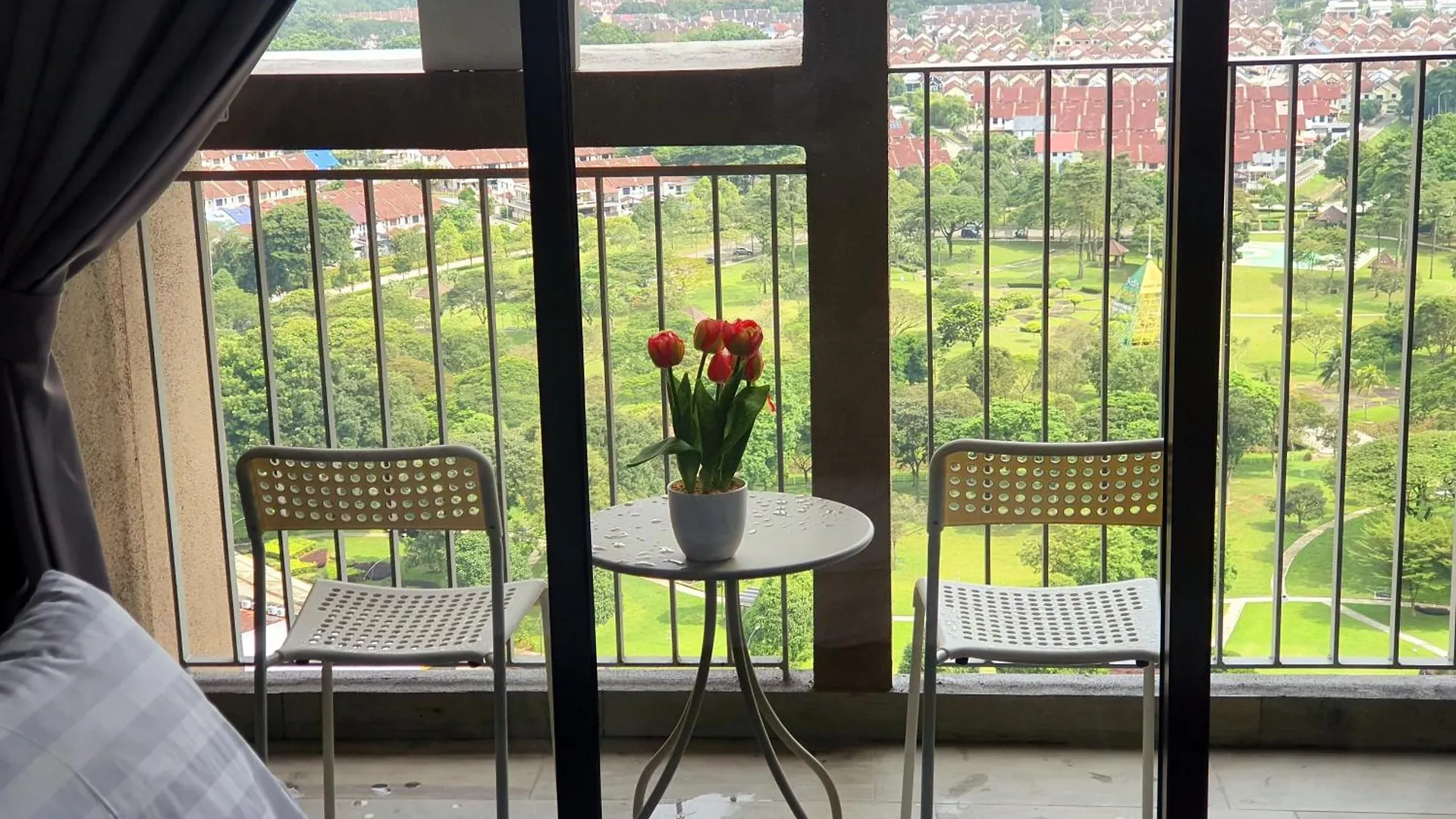 Quiet Scenic High Floor Parkview At Skytrees, 1-3 Pax Apartment Johor Bahru