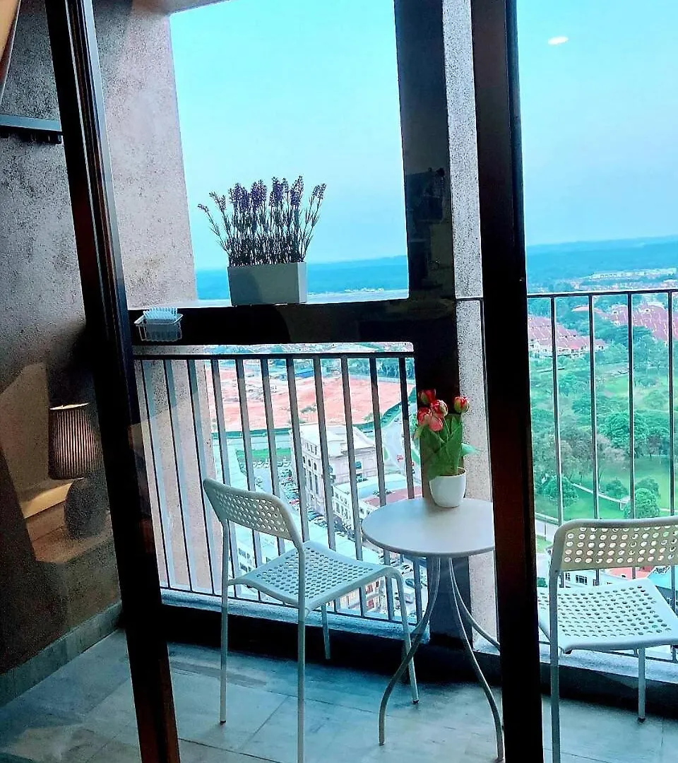 Quiet Scenic High Floor Parkview At Skytrees, 1-3 Pax Apartment Johor Bahru